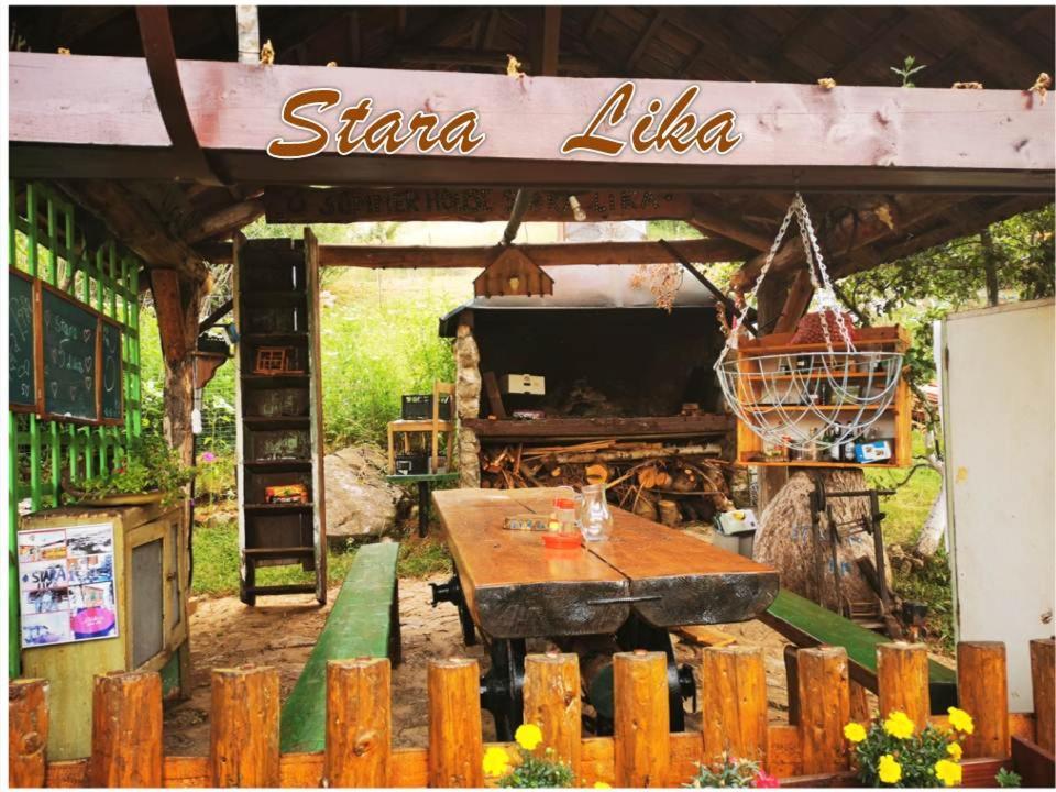 Apartamento Ivona - Kuca Za Odmor Perusic - Stara Lika Exterior foto